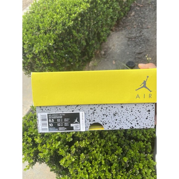 Size 8.5 - Jordan 4 Retro Mid Lightning main image 13